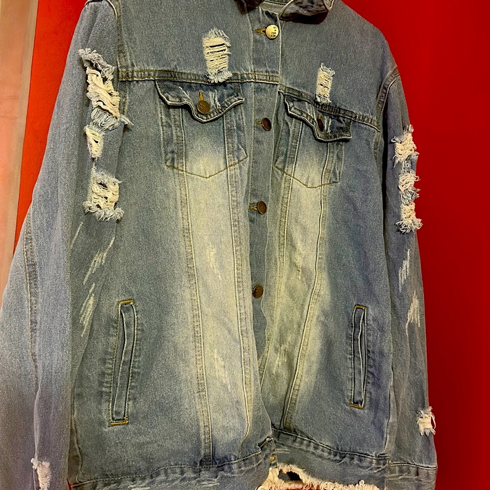 RIPPED JEAN JACKET